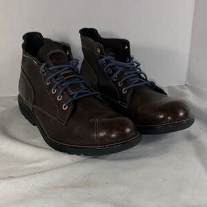 Timberland Brown Leather Chukka Boots with Blue Laces